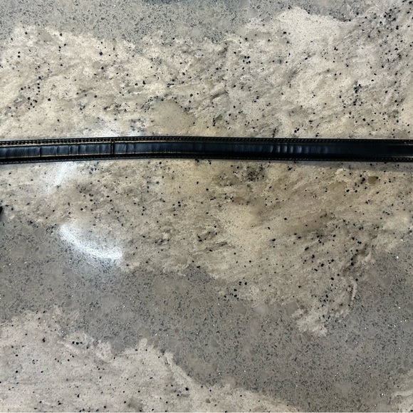 Celine SMALL 18MM WESTERN BELT IN TAURILLON LEATHER Size 70 - Picture 11 of 16